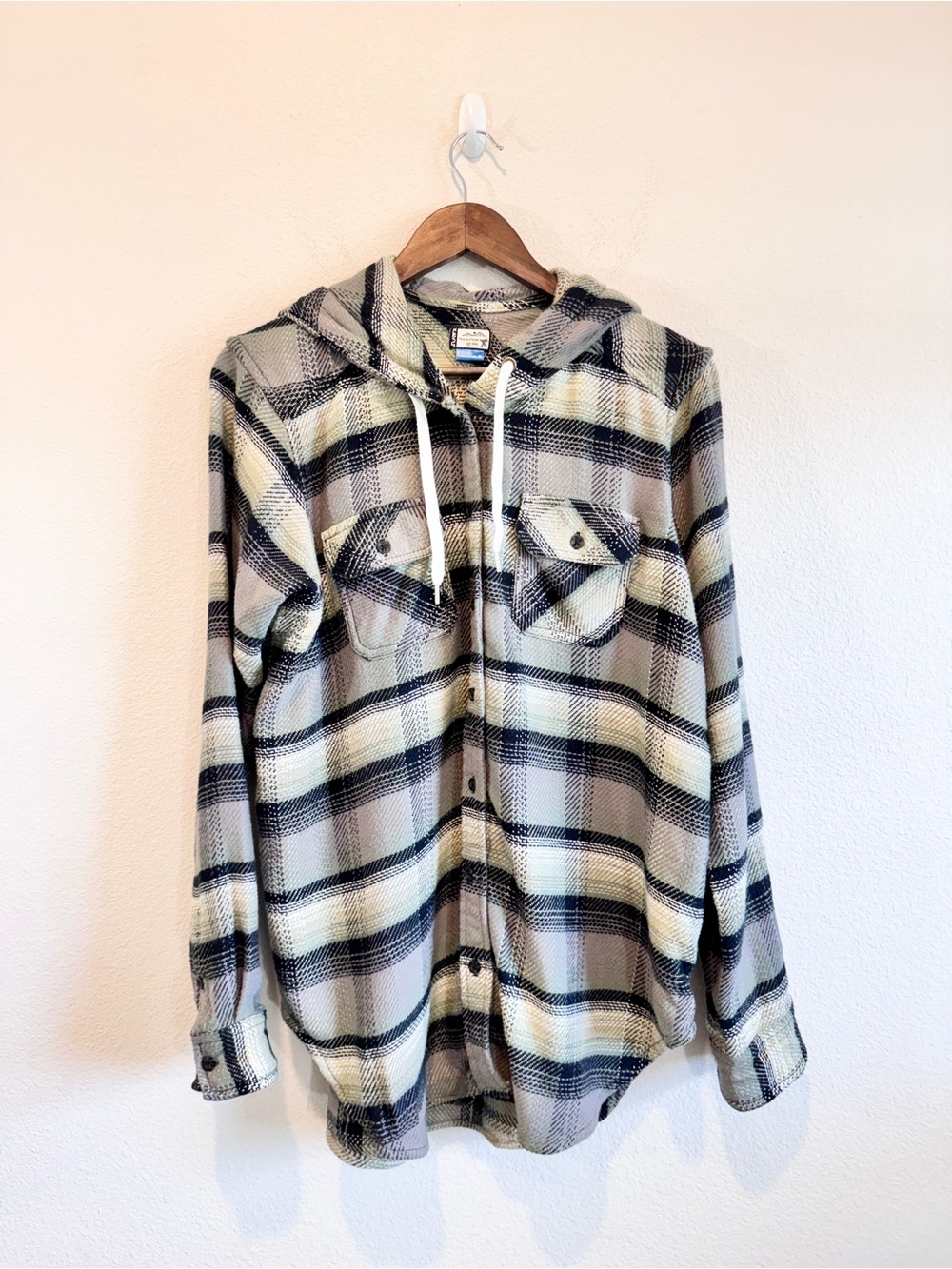 KAVU Jess Hooded Flannel Shirt M Plaid Shacket Gorpcore Hiking Cabin Outdoor J72